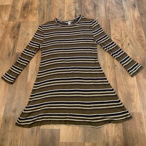 Women’s long sleeve tunic